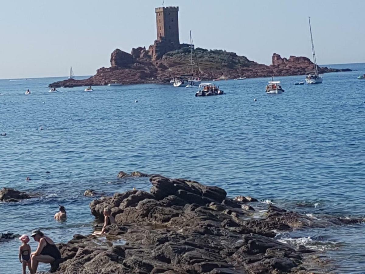 Appartement à Cap Estérel Village Pierre et Vacances Saint-Raphaël Extérieur photo