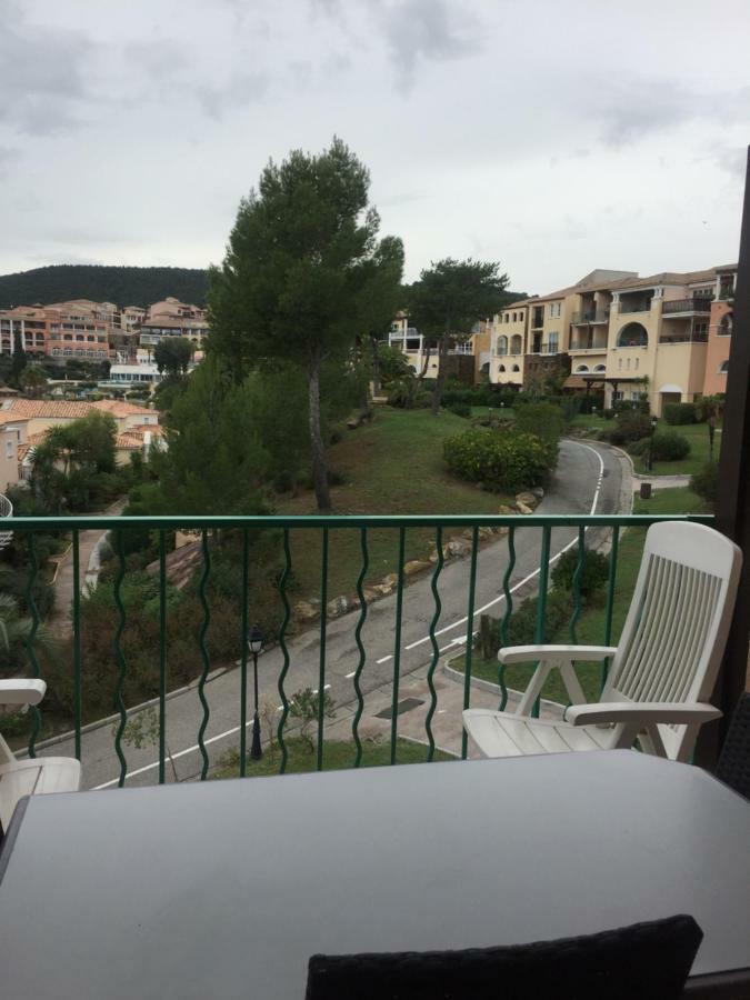 Appartement à Cap Estérel Village Pierre et Vacances Saint-Raphaël Extérieur photo